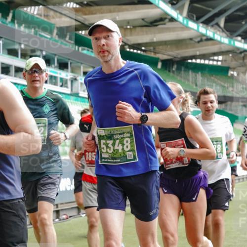 13.09.2026 - 21. swb-Marathon Bremen Michael Burmester http://msf.ph/oto/10444312 13.09.2026 13:07:42 Laufen im Stadion 132, 156, 303, 310, 372, 489, 551, 607, 682, 716, 800, 808, 809, 831, 834, 846, 884, 911, 922, 1083, 1173, 1189, 1205, 1210, 1285, 1289, 1322, 1364, 1365, 1369, 1387, 1395, 1437, 1532, 1545, 1559, 1574, 1600, 1688, 1823, 1831, 1841, 1848, 1854, 1871, 1899, 1909, 1926, 1938, 2003, 2041, 2070, 2090, 2215, 2219, 2229, 2275, 2283, 2318, 2356, 2366, 2405, 2440, 2492, 2565, 2611, 2635, 2699, 2707, 2721, 2727, 2731, 2755, 2782, 2802, 2818, 2831, 2866, 2902, 2911, 2949, 2960 meine-sportfotos.de