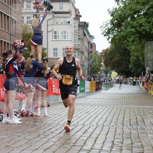 13.09.2026 - Kiel Lauf Yannick Fuchs http://msf.ph/oto/10444363 13.09.2026 12:12:16 Ziel 3730, 8209, 8609, 8993, 11504 meine-sportfotos.de