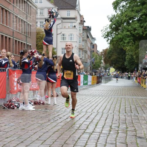 13.09.2026 - Kiel Lauf Yannick Fuchs http://msf.ph/oto/10444371 13.09.2026 12:12:16 Ziel 3730, 8209, 8609, 8993, 11504 meine-sportfotos.de