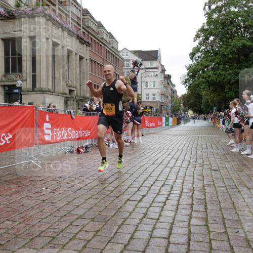 13.09.2026 - Kiel Lauf Yannick Fuchs http://msf.ph/oto/10444400 13.09.2026 12:12:17 Ziel 3730, 8209, 8609, 8993, 11504, 8609 meine-sportfotos.de