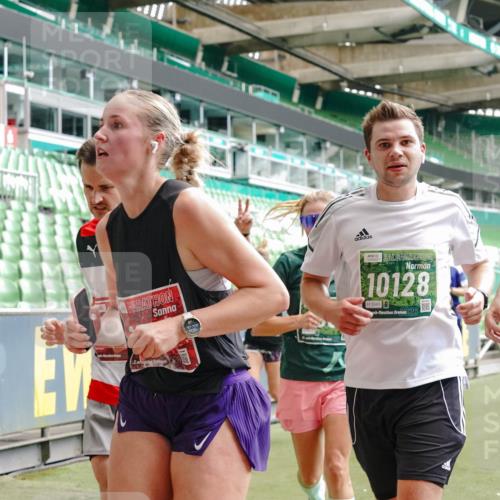 13.09.2026 - 21. swb-Marathon Bremen Michael Burmester http://msf.ph/oto/10444402 13.09.2026 13:07:43 Laufen im Stadion 132, 156, 303, 310, 372, 489, 551, 607, 682, 716, 800, 808, 809, 831, 834, 846, 884, 911, 922, 1083, 1173, 1189, 1205, 1210, 1285, 1289, 1322, 1364, 1365, 1369, 1387, 1395, 1437, 1532, 1545, 1559, 1574, 1600, 1688, 1823, 1831, 1841, 1848, 1854, 1871, 1899, 1909, 1926, 1938, 2003, 2041, 2070, 2090, 2215, 2219, 2229, 2275, 2283, 2318, 2356, 2366, 2405, 2440, 2492, 2565, 2611, 2635, 2699, 2707, 2721, 2727, 2731, 2755, 2782, 2802, 2818, 2831, 2866, 2902, 2911, 2949, 2960 meine-sportfotos.de