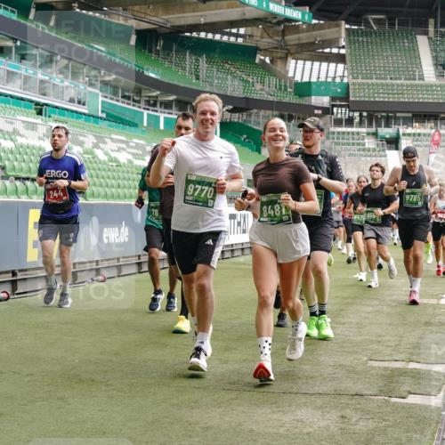 13.09.2026 - 21. swb-Marathon Bremen Michael Burmester http://msf.ph/oto/10444463 13.09.2026 13:07:45 Laufen im Stadion 132, 156, 303, 310, 372, 489, 551, 607, 682, 716, 800, 808, 809, 831, 834, 846, 884, 911, 922, 1083, 1173, 1189, 1205, 1210, 1285, 1289, 1322, 1364, 1365, 1369, 1387, 1395, 1437, 1532, 1545, 1559, 1574, 1600, 1688, 1823, 1831, 1841, 1848, 1854, 1871, 1899, 1909, 1926, 1938, 2003, 2041, 2070, 2090, 2215, 2219, 2229, 2275, 2283, 2318, 2356, 2366, 2405, 2440, 2492, 2565, 2611, 2635, 2699, 2707, 2721, 2727, 2731, 2755, 2782, 2802, 2818, 2831, 2866, 2902, 2911, 2949, 2960 meine-sportfotos.de