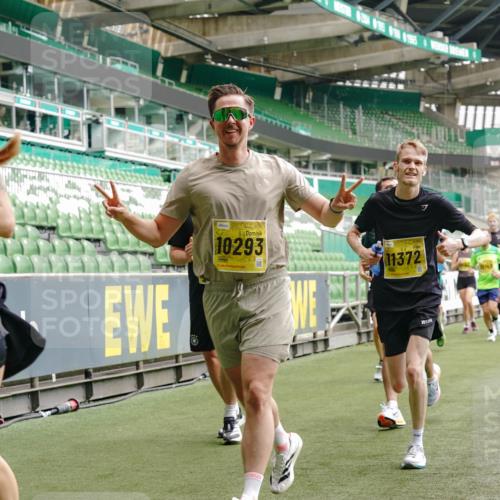 13.09.2026 - 21. swb-Marathon Bremen Michael Burmester http://msf.ph/oto/10444477 13.09.2026 10:28:56 Laufen im Stadion 10162, 10170, 10183, 10189, 10200, 10218, 10223, 10253, 10267, 10270, 10293, 10294, 10316, 10329, 10334, 10348, 10381, 10393, 10421, 10426, 10508, 10525, 10537, 10538, 10544, 10594, 10655, 10709, 10739, 10763, 10770, 10814, 10825, 10835, 10840, 10846, 10860, 10876, 10910, 10917, 10923, 10966, 10993, 11005, 11007, 11018, 11035, 11058, 11076, 11087, 11092, 11109, 11111, 11170 meine-sportfotos.de