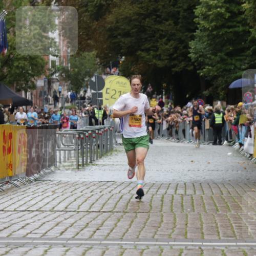 13.09.2026 - Kiel Lauf Yannick Fuchs http://msf.ph/oto/10444565 13.09.2026 12:13:22 Ziel 902, 3290, 10470, 11809, 10008, 10927, 9390 meine-sportfotos.de