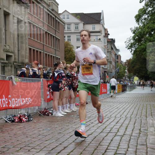 13.09.2026 - Kiel Lauf Yannick Fuchs http://msf.ph/oto/10444602 13.09.2026 12:13:29 Ziel 10470, 902, 3290, 11809, 663, 10008, 10160, 10927 meine-sportfotos.de