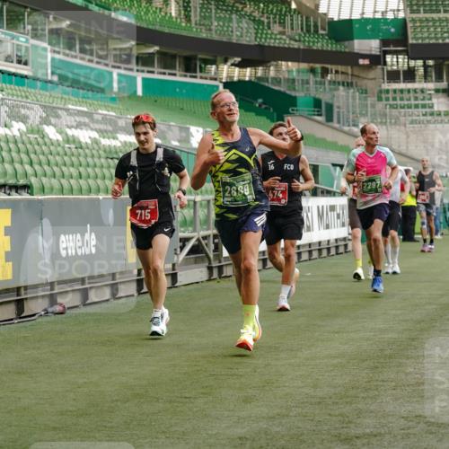 13.09.2026 - 21. swb-Marathon Bremen Michael Burmester http://msf.ph/oto/10444614 13.09.2026 12:45:24 Laufen im Stadion 195, 280, 339, 474, 493, 508, 623, 678, 681, 697, 715, 788, 969, 1017, 1034, 1181, 1241, 1264, 1277, 1301, 1335, 1498, 1696, 1770, 1863, 1937, 1975, 2020, 2084, 2098, 2297, 2889, 3092, 3271, 3609, 4110, 4118, 4157, 4328, 5092, 5719, 5996, 6918, 6973, 7015, 7206, 7265, 7336, 7478, 7715, 8028, 8054, 8096, 8319, 8325, 8331, 8670, 8756, 8936, 9070, 9129, 9137, 9273, 9306, 9495, 9583, 9642, 13063, 13168, 13237, 371, 439, 650, 744, 957, 1411, 1667, 1822, 1850 meine-sportfotos.de