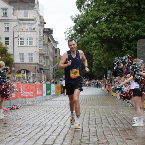 13.09.2026 - Kiel Lauf Yannick Fuchs http://msf.ph/oto/10444653 13.09.2026 12:13:43 Ziel 663, 10008, 10160, 10927, 902, 3290, 10470, 2109, 10208, 11809 meine-sportfotos.de