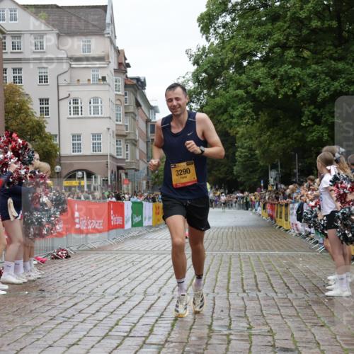 13.09.2026 - Kiel Lauf Yannick Fuchs http://msf.ph/oto/10444660 13.09.2026 12:13:43 Ziel 663, 10008, 10160, 10927, 902, 3290, 10470, 2109, 10208, 11809 meine-sportfotos.de