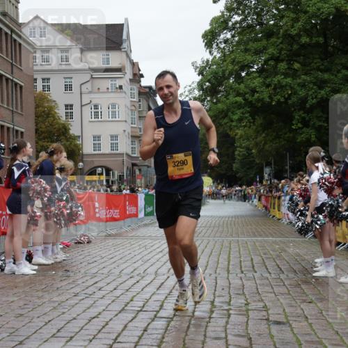 13.09.2026 - Kiel Lauf Yannick Fuchs http://msf.ph/oto/10444671 13.09.2026 12:13:43 Ziel 663, 10008, 10160, 10927, 902, 3290, 10470, 2109, 10208, 11809 meine-sportfotos.de