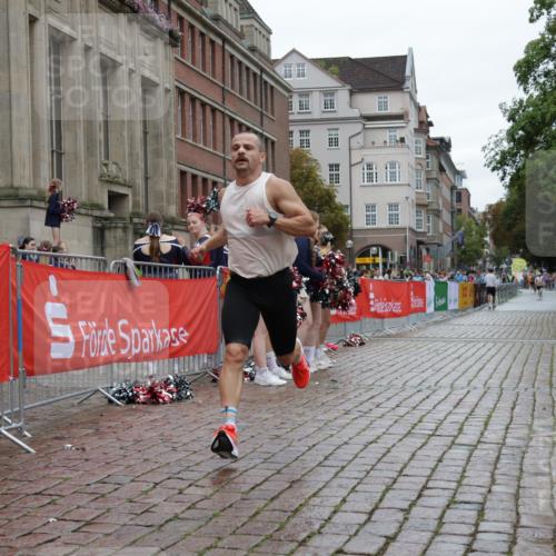 13.09.2026 - Kiel Lauf Yannick Fuchs http://msf.ph/oto/10444723 13.09.2026 12:13:47 Ziel 663, 2109, 10008, 10160, 10927, 902, 3290, 10470, 10208 meine-sportfotos.de