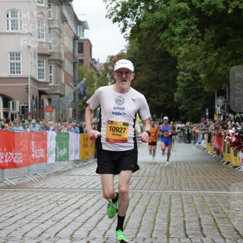13.09.2026 - Kiel Lauf Yannick Fuchs http://msf.ph/oto/10444772 13.09.2026 12:14:02 Ziel 10208, 663, 2109, 10008, 10160, 10927, 6182, 9253, 10912, 10470 meine-sportfotos.de
