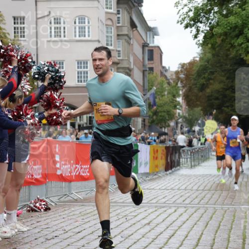 13.09.2026 - Kiel Lauf Yannick Fuchs http://msf.ph/oto/10444816 13.09.2026 12:14:05 Ziel 10208, 663, 2109, 10008, 10160, 10927, 6182, 9253, 10912 meine-sportfotos.de