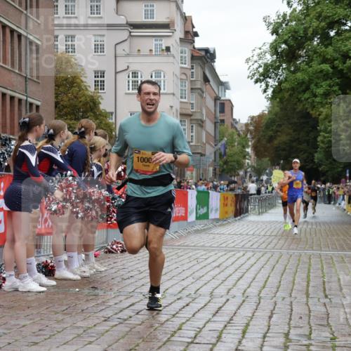 13.09.2026 - Kiel Lauf Yannick Fuchs http://msf.ph/oto/10444833 13.09.2026 12:14:05 Ziel 10208, 663, 2109, 10008, 10160, 10927, 6182, 9253, 10912 meine-sportfotos.de
