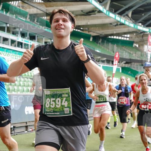 13.09.2026 - 21. swb-Marathon Bremen Michael Burmester http://msf.ph/oto/10444893 13.09.2026 13:07:50 Laufen im Stadion 132, 156, 310, 372, 489, 551, 607, 682, 716, 800, 808, 809, 831, 834, 846, 884, 911, 922, 1083, 1124, 1173, 1189, 1205, 1210, 1285, 1289, 1322, 1364, 1369, 1387, 1395, 1437, 1532, 1545, 1559, 1600, 1688, 1831, 1841, 1848, 1854, 1871, 1899, 1926, 1938, 2003, 2041, 2070, 2090, 2215, 2219, 2229, 2275, 2283, 2318, 2356, 2366, 2405, 2440, 2492, 2565, 2611, 2635, 2699, 2707, 2721, 2727, 2731, 2755, 2782, 2802, 2818, 2831, 2866, 2897, 2902, 2911, 2930, 2949, 2960 meine-sportfotos.de