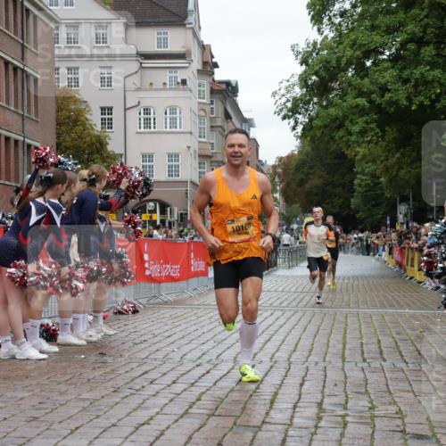 13.09.2026 - Kiel Lauf Yannick Fuchs http://msf.ph/oto/10444904 13.09.2026 12:14:11 Ziel 6182, 663, 2109, 10008, 10160, 10208, 10927, 2565, 9253, 10912, 11085, 10927 meine-sportfotos.de