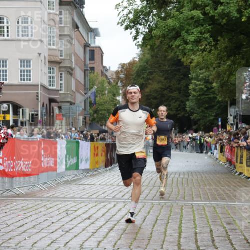 13.09.2026 - Kiel Lauf Yannick Fuchs http://msf.ph/oto/10444931 13.09.2026 12:14:13 Ziel 6182, 10912, 663, 2109, 10008, 10160, 10208, 10927, 2565, 9253, 11085, 10008, 10927 meine-sportfotos.de