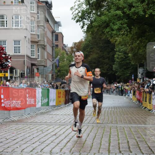13.09.2026 - Kiel Lauf Yannick Fuchs http://msf.ph/oto/10444936 13.09.2026 12:14:13 Ziel 6182, 10912, 663, 2109, 10008, 10160, 10208, 10927, 2565, 9253, 11085, 10008, 10927 meine-sportfotos.de
