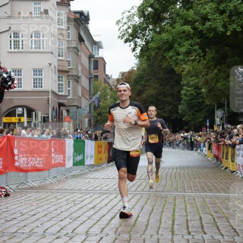 13.09.2026 - Kiel Lauf Yannick Fuchs http://msf.ph/oto/10444941 13.09.2026 12:14:14 Ziel 6182, 9253, 10912, 663, 2109, 10008, 10160, 10208, 2565, 11085, 10008, 10927 meine-sportfotos.de