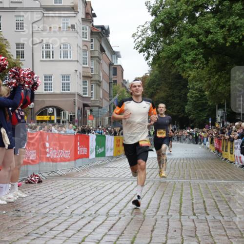 13.09.2026 - Kiel Lauf Yannick Fuchs http://msf.ph/oto/10444956 13.09.2026 12:14:14 Ziel 6182, 9253, 10912, 663, 2109, 10008, 10160, 10208, 2565, 11085, 10008, 10927 meine-sportfotos.de