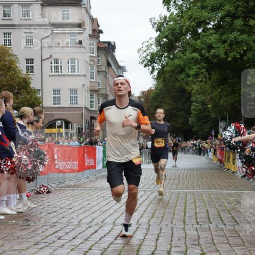 13.09.2026 - Kiel Lauf Yannick Fuchs http://msf.ph/oto/10444962 13.09.2026 12:14:15 Ziel 6182, 9253, 10912, 663, 2109, 10008, 10160, 10208, 2565, 11085, 10008, 10927 meine-sportfotos.de