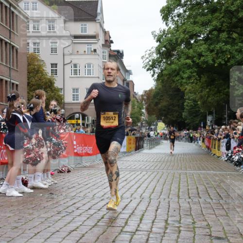 13.09.2026 - Kiel Lauf Yannick Fuchs http://msf.ph/oto/10445000 13.09.2026 12:14:17 Ziel 6182, 9253, 10912, 663, 2109, 10160, 10208, 2565, 11085, 663, 10008, 10927 meine-sportfotos.de