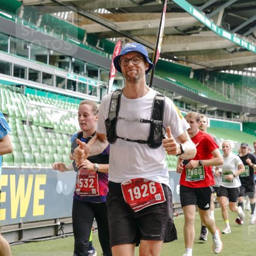 13.09.2026 - 21. swb-Marathon Bremen Michael Burmester http://msf.ph/oto/10445047 13.09.2026 13:07:52 Laufen im Stadion 132, 156, 310, 372, 489, 551, 607, 682, 716, 800, 808, 809, 831, 834, 846, 884, 911, 922, 1083, 1124, 1173, 1189, 1205, 1210, 1285, 1289, 1322, 1364, 1369, 1387, 1395, 1437, 1532, 1545, 1559, 1600, 1688, 1831, 1841, 1848, 1854, 1871, 1899, 1926, 1938, 2003, 2041, 2070, 2090, 2215, 2219, 2229, 2275, 2283, 2318, 2366, 2380, 2405, 2440, 2467, 2492, 2565, 2611, 2635, 2699, 2707, 2721, 2727, 2731, 2755, 2782, 2802, 2818, 2831, 2841, 2866, 2897, 2902, 2911, 2930, 2949, 2960 meine-sportfotos.de