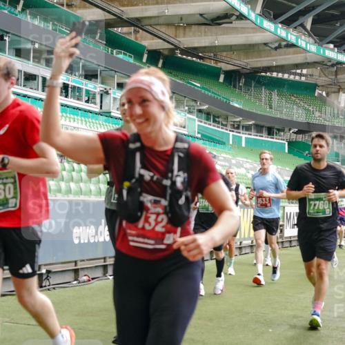 13.09.2026 - 21. swb-Marathon Bremen Michael Burmester http://msf.ph/oto/10445134 13.09.2026 13:07:54 Laufen im Stadion 132, 156, 310, 372, 489, 551, 607, 682, 716, 800, 808, 809, 831, 834, 846, 884, 911, 922, 1083, 1124, 1173, 1189, 1205, 1210, 1285, 1289, 1322, 1364, 1369, 1387, 1395, 1437, 1532, 1545, 1559, 1600, 1688, 1831, 1841, 1848, 1854, 1871, 1899, 1926, 1938, 2003, 2041, 2070, 2090, 2215, 2219, 2229, 2275, 2283, 2318, 2366, 2380, 2405, 2440, 2467, 2492, 2565, 2611, 2635, 2699, 2707, 2721, 2727, 2731, 2755, 2782, 2802, 2818, 2831, 2841, 2866, 2897, 2902, 2911, 2930, 2949, 2960 meine-sportfotos.de