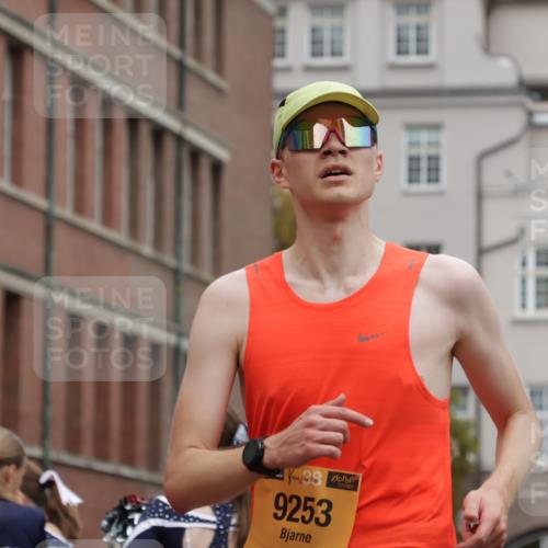 13.09.2026 - Kiel Lauf Yannick Fuchs http://msf.ph/oto/10445195 13.09.2026 12:14:44 Ziel 7208, 9316, 2565, 6182, 9253, 10912, 11085, 2550, 6182 meine-sportfotos.de