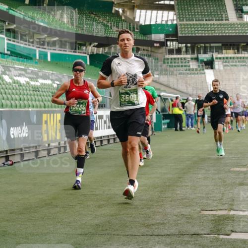 13.09.2026 - 21. swb-Marathon Bremen Michael Burmester http://msf.ph/oto/10445219 13.09.2026 12:45:47 Laufen im Stadion 195, 280, 339, 474, 493, 508, 538, 567, 681, 697, 715, 788, 1017, 1034, 1181, 1241, 1264, 1277, 1301, 1335, 1696, 1863, 1937, 1975, 2020, 2084, 2087, 2297, 2809, 2889, 3092, 3271, 3609, 4110, 4118, 4157, 4328, 5024, 5092, 5238, 5283, 5674, 5719, 5996, 6918, 6973, 7206, 7265, 7336, 7478, 7715, 8054, 8096, 8319, 8325, 8331, 8670, 8701, 8756, 8936, 9070, 9129, 9273, 9306, 9495, 9583, 9642, 13034, 13168, 439, 1411, 1667, 1822, 1850 meine-sportfotos.de