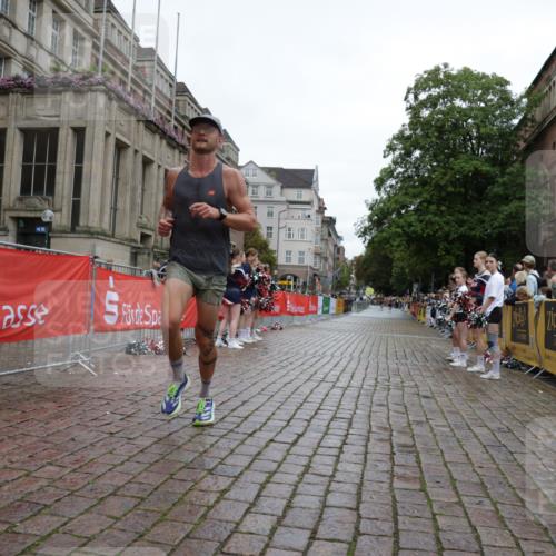 13.09.2026 - Kiel Lauf Yannick Fuchs http://msf.ph/oto/10445288 13.09.2026 12:14:55 Ziel 2550, 7208, 2565, 9316, 11085, 6871, 8093, 9855, 9253, 10912 meine-sportfotos.de