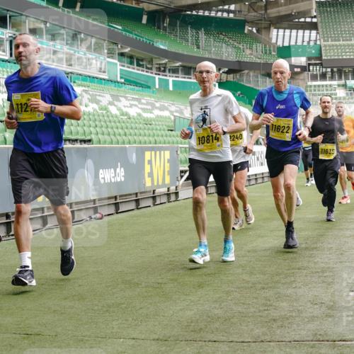 13.09.2026 - 21. swb-Marathon Bremen Michael Burmester http://msf.ph/oto/10445289 13.09.2026 10:29:09 Laufen im Stadion 10162, 10170, 10183, 10189, 10200, 10218, 10223, 10253, 10267, 10270, 10293, 10294, 10316, 10329, 10334, 10348, 10381, 10393, 10421, 10426, 10467, 10508, 10525, 10537, 10538, 10544, 10585, 10594, 10655, 10709, 10734, 10739, 10761, 10763, 10764, 10770, 10814, 10825, 10827, 10835, 10840, 10846, 10876, 10910, 10917, 10923, 10966, 10993, 11005, 11007, 11018, 11035, 11058, 11076, 11087, 11092, 11109, 11170 meine-sportfotos.de