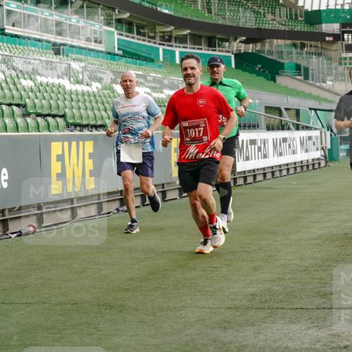 13.09.2026 - 21. swb-Marathon Bremen Michael Burmester http://msf.ph/oto/10445302 13.09.2026 12:45:49 Laufen im Stadion 195, 280, 339, 474, 493, 508, 538, 567, 604, 697, 715, 788, 1017, 1034, 1181, 1241, 1264, 1277, 1301, 1335, 1696, 1863, 1937, 1975, 2020, 2084, 2087, 2297, 2809, 2889, 3092, 3271, 3609, 4110, 4118, 4157, 4328, 5024, 5092, 5238, 5283, 5674, 5719, 5996, 6918, 7206, 7265, 7336, 7478, 7715, 8054, 8096, 8319, 8325, 8331, 8670, 8701, 8756, 8936, 9070, 9129, 9273, 9306, 9495, 9583, 9642, 13034, 13168, 439, 1411, 1667, 1822, 1850 meine-sportfotos.de