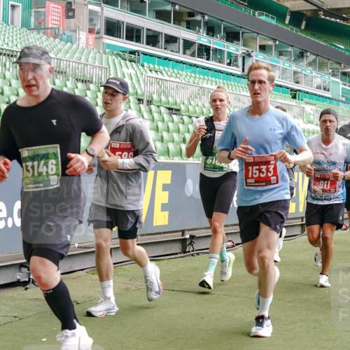 13.09.2026 - 21. swb-Marathon Bremen Michael Burmester http://msf.ph/oto/10445313 13.09.2026 13:07:57 Laufen im Stadion 132, 156, 310, 372, 489, 551, 607, 682, 716, 800, 808, 809, 831, 834, 846, 884, 911, 922, 1083, 1124, 1173, 1189, 1205, 1210, 1285, 1289, 1322, 1364, 1369, 1387, 1395, 1437, 1532, 1545, 1559, 1600, 1688, 1831, 1841, 1848, 1854, 1871, 1899, 1926, 1938, 2003, 2041, 2070, 2090, 2215, 2219, 2229, 2283, 2318, 2366, 2380, 2405, 2440, 2467, 2492, 2565, 2611, 2635, 2699, 2707, 2721, 2727, 2731, 2755, 2782, 2802, 2818, 2831, 2841, 2866, 2897, 2911, 2930, 2949, 2960 meine-sportfotos.de