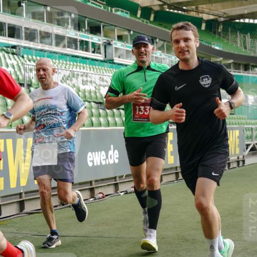 13.09.2026 - 21. swb-Marathon Bremen Michael Burmester http://msf.ph/oto/10445334 13.09.2026 12:45:51 Laufen im Stadion 195, 280, 339, 474, 493, 508, 538, 567, 604, 697, 715, 788, 1017, 1034, 1181, 1241, 1264, 1277, 1301, 1335, 1696, 1863, 1937, 1975, 2020, 2084, 2087, 2297, 2809, 2889, 3092, 3271, 3609, 4110, 4157, 4328, 5024, 5092, 5238, 5283, 5674, 5719, 5996, 6918, 7206, 7265, 7336, 7478, 7715, 8054, 8096, 8319, 8325, 8331, 8670, 8701, 8756, 8936, 9070, 9129, 9273, 9306, 9495, 9544, 9583, 9642, 13034, 13168, 439, 1411, 1667, 1822, 1850 meine-sportfotos.de