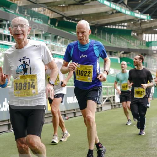 13.09.2026 - 21. swb-Marathon Bremen Michael Burmester http://msf.ph/oto/10445401 13.09.2026 10:29:11 Laufen im Stadion 10162, 10170, 10183, 10189, 10200, 10218, 10223, 10253, 10267, 10270, 10293, 10294, 10316, 10329, 10334, 10348, 10381, 10393, 10421, 10426, 10467, 10508, 10525, 10537, 10538, 10544, 10585, 10594, 10655, 10709, 10734, 10739, 10761, 10763, 10764, 10770, 10814, 10825, 10827, 10835, 10840, 10846, 10876, 10910, 10917, 10923, 10966, 10993, 11005, 11007, 11018, 11035, 11058, 11076, 11087, 11092, 11109, 11170 meine-sportfotos.de