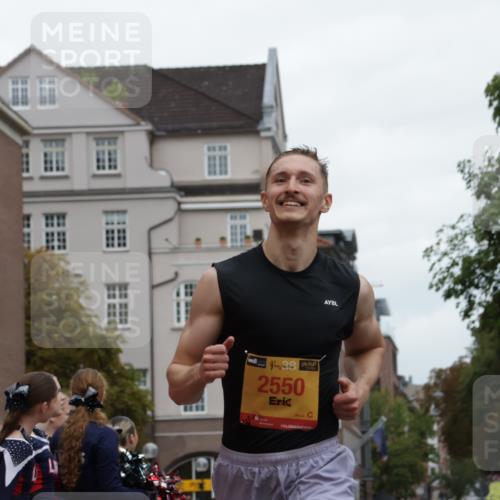 13.09.2026 - Kiel Lauf Yannick Fuchs http://msf.ph/oto/10445433 13.09.2026 12:15:21 Ziel 3398, 6871, 8093, 9575, 12196, 2550, 7208, 9855, 3194, 3970, 7208, 9316 meine-sportfotos.de