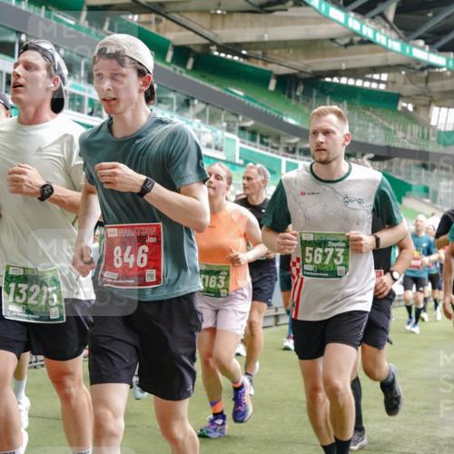 13.09.2026 - 21. swb-Marathon Bremen Michael Burmester http://msf.ph/oto/10445502 13.09.2026 13:07:59 Laufen im Stadion 132, 156, 310, 372, 489, 551, 607, 682, 716, 800, 808, 809, 831, 834, 846, 884, 911, 922, 1025, 1083, 1124, 1173, 1189, 1205, 1210, 1285, 1289, 1322, 1364, 1369, 1387, 1395, 1437, 1532, 1545, 1559, 1600, 1688, 1831, 1841, 1848, 1854, 1871, 1899, 1926, 1938, 2003, 2041, 2070, 2090, 2215, 2219, 2229, 2283, 2318, 2366, 2380, 2405, 2440, 2467, 2492, 2565, 2611, 2635, 2699, 2707, 2721, 2727, 2731, 2755, 2782, 2802, 2818, 2823, 2831, 2841, 2866, 2897, 2911, 2930, 2949, 2960 meine-sportfotos.de