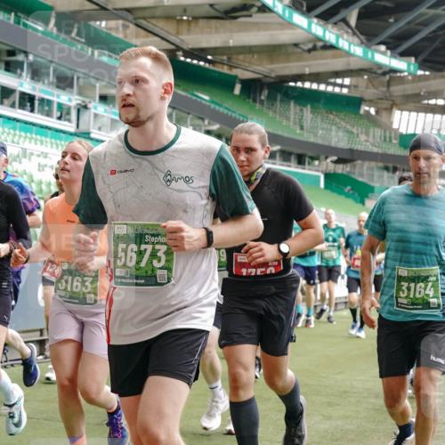 13.09.2026 - 21. swb-Marathon Bremen Michael Burmester http://msf.ph/oto/10445567 13.09.2026 13:08:00 Laufen im Stadion 132, 156, 310, 372, 489, 551, 607, 682, 716, 800, 808, 809, 831, 834, 846, 884, 911, 922, 1025, 1083, 1124, 1173, 1189, 1210, 1285, 1289, 1322, 1364, 1369, 1387, 1395, 1437, 1532, 1545, 1559, 1600, 1688, 1831, 1841, 1848, 1854, 1871, 1899, 1926, 1938, 2003, 2041, 2070, 2090, 2215, 2219, 2229, 2283, 2318, 2366, 2380, 2405, 2440, 2467, 2492, 2565, 2611, 2635, 2699, 2707, 2721, 2727, 2731, 2755, 2782, 2802, 2818, 2823, 2831, 2841, 2866, 2897, 2911, 2930, 2949, 2960 meine-sportfotos.de