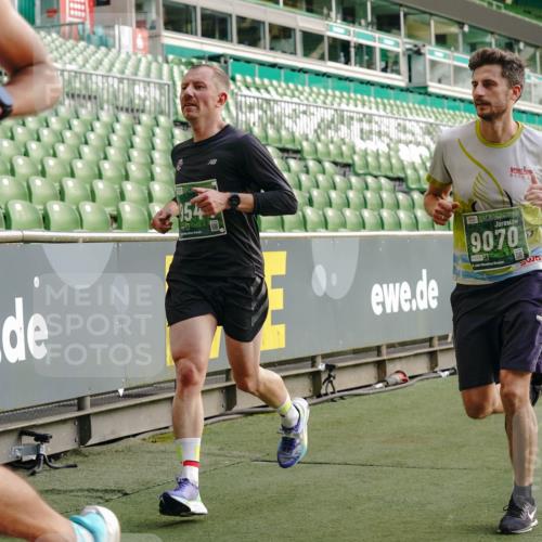 13.09.2026 - 21. swb-Marathon Bremen Michael Burmester http://msf.ph/oto/10445576 13.09.2026 12:46:00 Laufen im Stadion 195, 280, 339, 474, 508, 538, 567, 604, 697, 715, 788, 1017, 1034, 1181, 1241, 1264, 1277, 1301, 1863, 1937, 1975, 2020, 2021, 2084, 2087, 2297, 2809, 2889, 3092, 3271, 3609, 4110, 4157, 4236, 4777, 5024, 5092, 5238, 5283, 5674, 5719, 5996, 6815, 6918, 7206, 7336, 7478, 7715, 8054, 8096, 8319, 8325, 8331, 8670, 8701, 8756, 8936, 8983, 9070, 9129, 9273, 9306, 9495, 9544, 9583, 9642, 9813, 13034, 13168, 439, 1411, 1667, 1822, 1850 meine-sportfotos.de