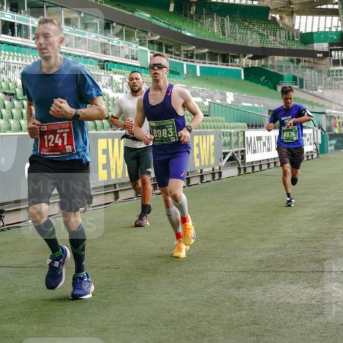 13.09.2026 - 21. swb-Marathon Bremen Michael Burmester http://msf.ph/oto/10445652 13.09.2026 12:46:03 Laufen im Stadion 195, 280, 339, 474, 508, 538, 567, 604, 697, 715, 788, 1017, 1034, 1181, 1241, 1264, 1277, 1301, 1863, 1937, 1975, 2020, 2021, 2084, 2087, 2297, 2809, 2889, 3092, 3196, 3271, 3609, 4110, 4157, 4236, 4777, 5024, 5092, 5238, 5283, 5674, 5719, 5996, 6053, 6686, 6815, 6918, 7206, 7336, 7478, 8054, 8096, 8319, 8325, 8331, 8670, 8701, 8756, 8936, 8983, 9070, 9129, 9273, 9306, 9495, 9544, 9583, 9642, 9813, 13034, 13168, 439, 1411, 1667, 1822, 1850 meine-sportfotos.de