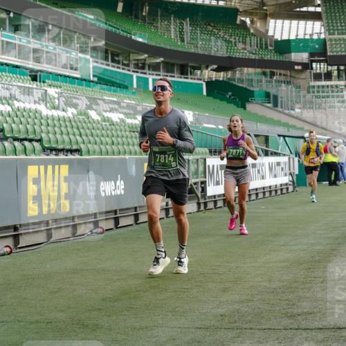 13.09.2026 - 21. swb-Marathon Bremen Michael Burmester http://msf.ph/oto/10445703 13.09.2026 12:46:11 Laufen im Stadion 195, 280, 474, 508, 538, 567, 604, 697, 788, 868, 1017, 1034, 1181, 1241, 1264, 1277, 1863, 1937, 1975, 2020, 2021, 2084, 2087, 2297, 2809, 2889, 3092, 3196, 3271, 3609, 4110, 4157, 4236, 4777, 5024, 5092, 5238, 5283, 5674, 5719, 6053, 6686, 6815, 6918, 7206, 7336, 7478, 7814, 8054, 8096, 8319, 8325, 8331, 8334, 8670, 8701, 8756, 8936, 8983, 9070, 9129, 9273, 9306, 9495, 9544, 9583, 9642, 9813, 13034, 13168, 439, 1667, 1822, 1850 meine-sportfotos.de