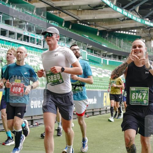 13.09.2026 - 21. swb-Marathon Bremen Michael Burmester http://msf.ph/oto/10445845 13.09.2026 13:08:05 Laufen im Stadion 132, 156, 310, 372, 489, 551, 607, 682, 716, 800, 808, 809, 831, 834, 846, 884, 911, 922, 1025, 1124, 1173, 1189, 1210, 1285, 1289, 1322, 1364, 1369, 1387, 1395, 1532, 1545, 1559, 1600, 1688, 1831, 1841, 1854, 1871, 1899, 1926, 1938, 2003, 2041, 2070, 2090, 2215, 2219, 2229, 2283, 2318, 2366, 2380, 2405, 2440, 2467, 2492, 2565, 2611, 2635, 2699, 2707, 2721, 2727, 2731, 2755, 2782, 2802, 2818, 2823, 2831, 2841, 2866, 2897, 2911, 2930, 2949, 2960 meine-sportfotos.de