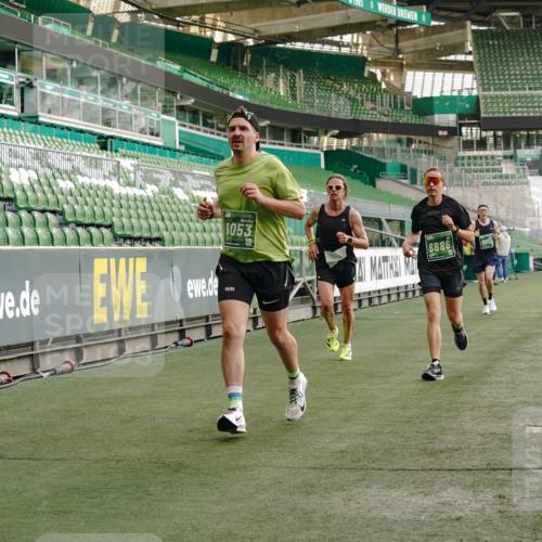 13.09.2026 - 21. swb-Marathon Bremen Michael Burmester http://msf.ph/oto/10446030 13.09.2026 12:46:21 Laufen im Stadion 195, 280, 474, 508, 538, 567, 604, 697, 788, 868, 1017, 1034, 1181, 1241, 1277, 1554, 1863, 1937, 2020, 2021, 2084, 2087, 2297, 2538, 2809, 2889, 3092, 3196, 3271, 3424, 3520, 3609, 4110, 4157, 4236, 4777, 4808, 5024, 5092, 5238, 5283, 5674, 5719, 5725, 6053, 6686, 6815, 6918, 7102, 7336, 7478, 7814, 7871, 8054, 8096, 8319, 8325, 8331, 8334, 8670, 8701, 8756, 8936, 8983, 9070, 9129, 9273, 9306, 9495, 9544, 9583, 9642, 9813, 13034, 439, 1667, 1850 meine-sportfotos.de