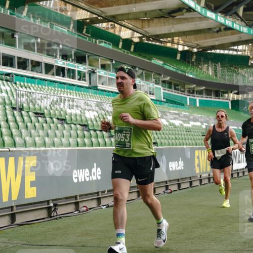 13.09.2026 - 21. swb-Marathon Bremen Michael Burmester http://msf.ph/oto/10446060 13.09.2026 12:46:21 Laufen im Stadion 195, 280, 474, 508, 538, 567, 604, 697, 788, 868, 1017, 1034, 1181, 1241, 1277, 1554, 1863, 1937, 2020, 2021, 2084, 2087, 2297, 2538, 2809, 2889, 3092, 3196, 3271, 3424, 3520, 3609, 4110, 4157, 4236, 4777, 4808, 5024, 5092, 5238, 5283, 5674, 5719, 5725, 6053, 6686, 6815, 6918, 7102, 7336, 7478, 7814, 7871, 8054, 8096, 8319, 8325, 8331, 8334, 8670, 8701, 8756, 8936, 8983, 9070, 9129, 9273, 9306, 9495, 9544, 9583, 9642, 9813, 13034, 439, 1667, 1850 meine-sportfotos.de