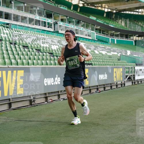 13.09.2026 - 21. swb-Marathon Bremen Michael Burmester http://msf.ph/oto/10446208 13.09.2026 12:46:26 Laufen im Stadion 195, 280, 474, 508, 538, 567, 604, 697, 788, 868, 1017, 1034, 1181, 1241, 1277, 1554, 1863, 2020, 2021, 2084, 2087, 2297, 2538, 2809, 2889, 3092, 3118, 3196, 3271, 3424, 3520, 3609, 4110, 4157, 4236, 4239, 4729, 4777, 4808, 5024, 5092, 5238, 5283, 5674, 5719, 5725, 6053, 6686, 6815, 6918, 7102, 7336, 7478, 7814, 7871, 8054, 8096, 8319, 8325, 8331, 8334, 8670, 8701, 8756, 8936, 8983, 9070, 9129, 9273, 9306, 9495, 9544, 9583, 9642, 9813, 13034, 439, 1667, 1850 meine-sportfotos.de