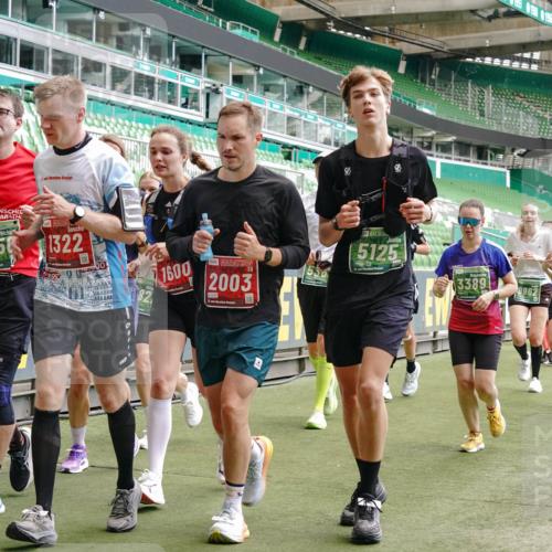 13.09.2026 - 21. swb-Marathon Bremen Michael Burmester http://msf.ph/oto/10446229 13.09.2026 13:08:10 Laufen im Stadion 132, 156, 489, 551, 607, 682, 716, 800, 808, 809, 831, 834, 846, 884, 911, 922, 1025, 1124, 1173, 1189, 1210, 1285, 1289, 1322, 1364, 1369, 1387, 1395, 1398, 1532, 1559, 1600, 1688, 1831, 1841, 1854, 1871, 1899, 1926, 1938, 2003, 2041, 2070, 2090, 2215, 2219, 2229, 2283, 2318, 2366, 2380, 2405, 2413, 2440, 2467, 2492, 2565, 2611, 2635, 2692, 2699, 2721, 2727, 2731, 2755, 2782, 2802, 2818, 2823, 2831, 2841, 2866, 2897, 2911, 2930, 2949, 2960 meine-sportfotos.de