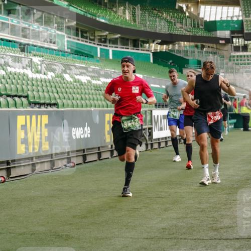 13.09.2026 - 21. swb-Marathon Bremen Michael Burmester http://msf.ph/oto/10446329 13.09.2026 12:46:31 Laufen im Stadion 195, 280, 474, 508, 538, 567, 604, 697, 788, 868, 1017, 1034, 1181, 1241, 1277, 1554, 1863, 2020, 2021, 2084, 2087, 2297, 2538, 2646, 2809, 2889, 3118, 3196, 3271, 3284, 3424, 3520, 3609, 4025, 4110, 4157, 4236, 4239, 4729, 4777, 4808, 5024, 5092, 5238, 5283, 5674, 5719, 5725, 6053, 6686, 6815, 6918, 7102, 7336, 7478, 7814, 7871, 8054, 8096, 8319, 8325, 8331, 8334, 8670, 8701, 8756, 8936, 8983, 9061, 9070, 9129, 9273, 9306, 9495, 9544, 9642, 9813, 13034, 439, 1667 meine-sportfotos.de