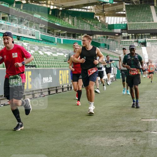 13.09.2026 - 21. swb-Marathon Bremen Michael Burmester http://msf.ph/oto/10446350 13.09.2026 12:46:32 Laufen im Stadion 195, 280, 474, 508, 538, 567, 604, 697, 788, 868, 1017, 1034, 1181, 1241, 1277, 1554, 1863, 2020, 2021, 2084, 2087, 2297, 2538, 2646, 2809, 2889, 3118, 3196, 3271, 3284, 3424, 3520, 3609, 4025, 4110, 4157, 4236, 4239, 4729, 4777, 4808, 5024, 5092, 5238, 5283, 5674, 5719, 5725, 6053, 6686, 6815, 6918, 7102, 7336, 7478, 7814, 7871, 8054, 8096, 8319, 8325, 8331, 8334, 8670, 8701, 8756, 8936, 8983, 9061, 9070, 9129, 9273, 9306, 9495, 9544, 9642, 9813, 9918, 13034, 439 meine-sportfotos.de