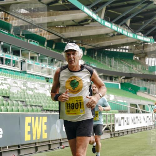 13.09.2026 - 21. swb-Marathon Bremen Michael Burmester http://msf.ph/oto/10446545 13.09.2026 10:29:38 Laufen im Stadion 10162, 10170, 10183, 10193, 10200, 10218, 10233, 10253, 10267, 10294, 10316, 10334, 10348, 10381, 10392, 10421, 10426, 10452, 10467, 10515, 10525, 10537, 10538, 10544, 10585, 10588, 10641, 10652, 10655, 10709, 10734, 10739, 10761, 10763, 10764, 10770, 10780, 10808, 10825, 10827, 10835, 10837, 10840, 10862, 10876, 10887, 10906, 10910, 10923, 10966, 10984, 10993, 11002, 11005, 11007, 11018, 11035, 11058, 11087, 11092, 11109, 11170 meine-sportfotos.de
