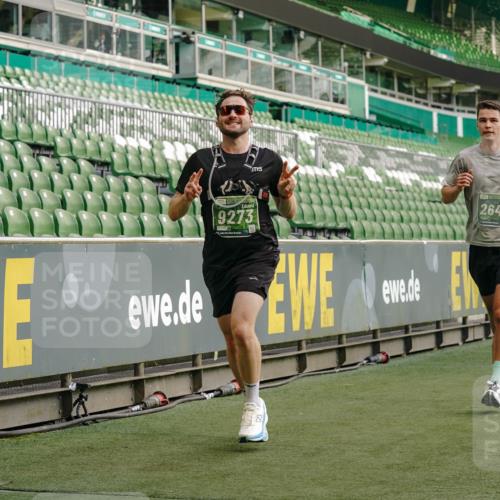 13.09.2026 - 21. swb-Marathon Bremen Michael Burmester http://msf.ph/oto/10446558 13.09.2026 12:46:38 Laufen im Stadion 195, 474, 508, 538, 567, 604, 621, 697, 788, 868, 1017, 1034, 1181, 1241, 1277, 1554, 1863, 2020, 2021, 2084, 2087, 2297, 2538, 2646, 2809, 2889, 3118, 3196, 3271, 3284, 3297, 3424, 3520, 4025, 4110, 4157, 4236, 4239, 4729, 4777, 4808, 5024, 5092, 5238, 5283, 5674, 5719, 5725, 5976, 6053, 6686, 6815, 6918, 7102, 7336, 7478, 7814, 7871, 8054, 8060, 8096, 8319, 8325, 8331, 8334, 8670, 8701, 8756, 8936, 8983, 9061, 9070, 9129, 9273, 9306, 9495, 9544, 9642, 9813, 9918, 13034, 439 meine-sportfotos.de